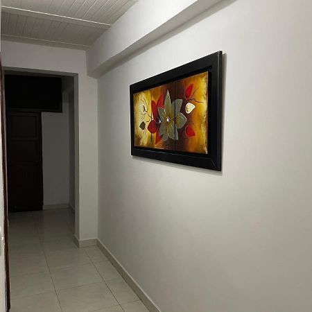 Apartamento Cerca A La Candelaria Y Hospitales Principales De Bogotá Zewnętrze zdjęcie