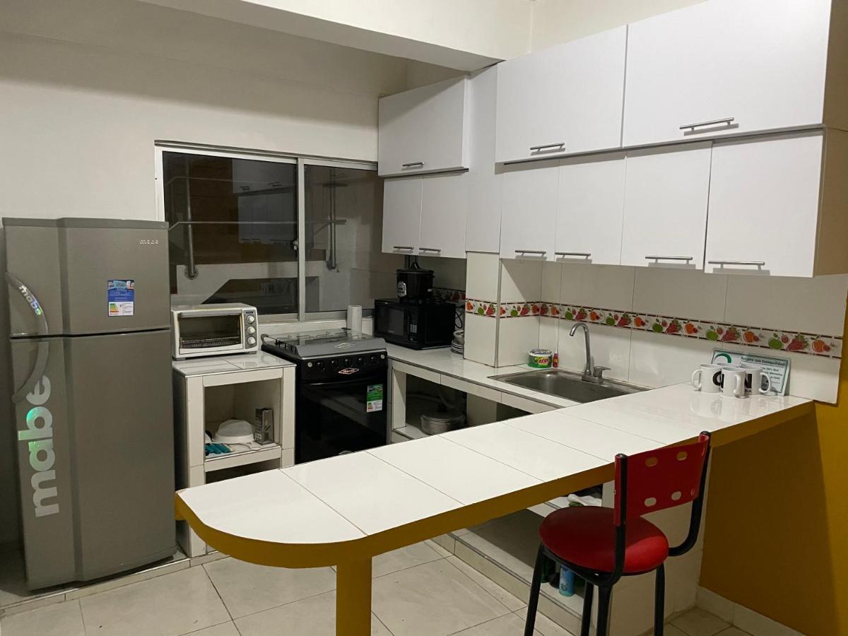 Apartamento Cerca A La Candelaria Y Hospitales Principales De Bogotá Zewnętrze zdjęcie